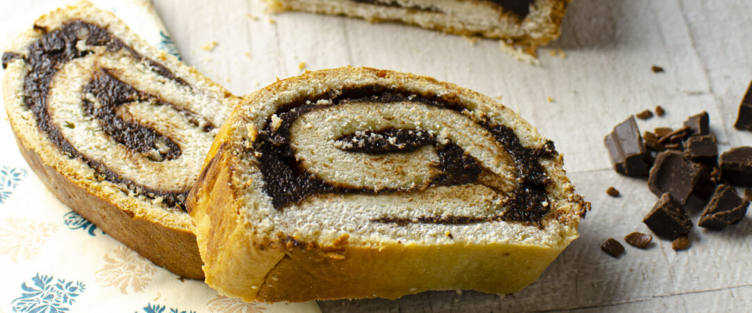 STRUDEL WITH CHOCOLATE AND NUTS